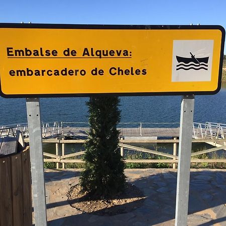 Hostal Rural La Casa Verde Cheles Eksteriør bilde
