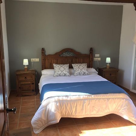 Hostal Rural La Casa Verde Cheles Eksteriør bilde