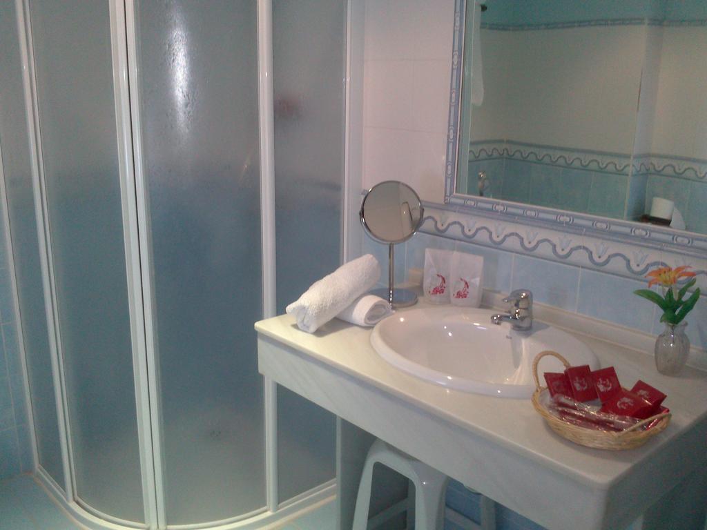 Hostal Rural La Casa Verde Cheles Eksteriør bilde