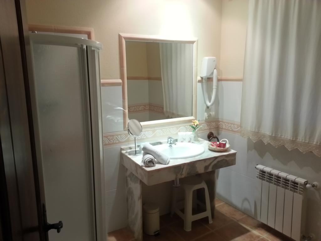 Hostal Rural La Casa Verde Cheles Eksteriør bilde