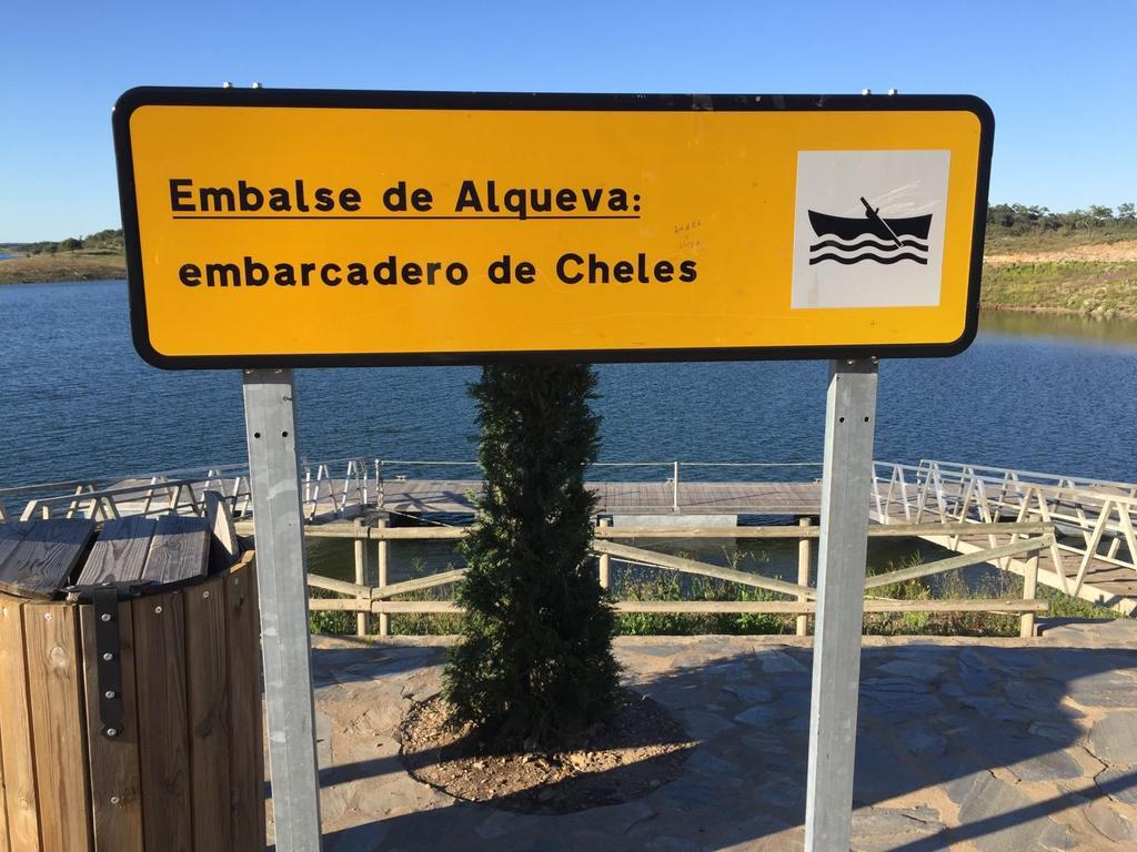 Hostal Rural La Casa Verde Cheles Eksteriør bilde